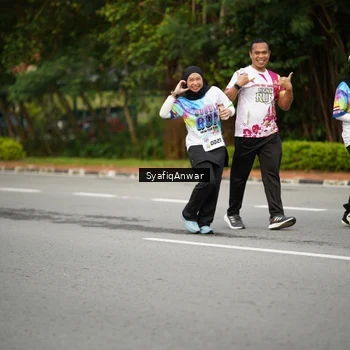 Runner Photo 8398685