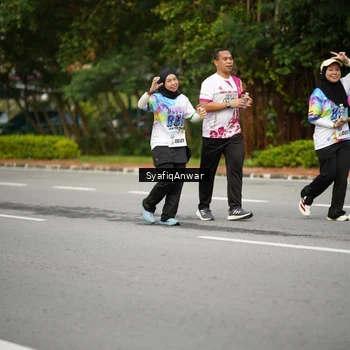 Runner Photo 8398689