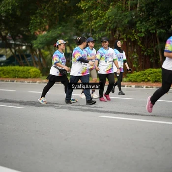 Runner Photo 8398697