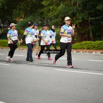 Runner Photo 8398698