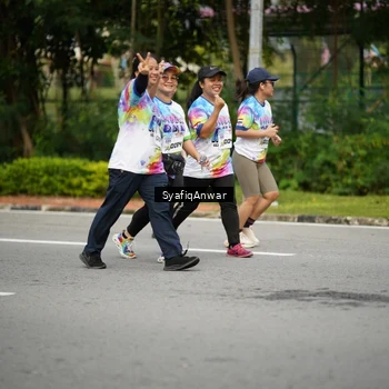 Runner Photo 8398705