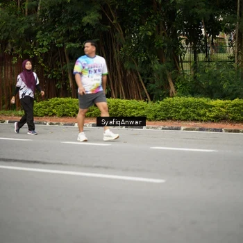 Runner Photo 8398712