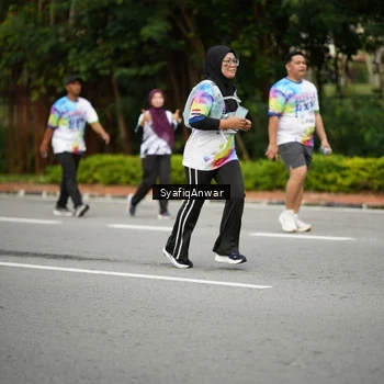 Runner Photo 8398718