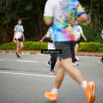 Runner Photo 8398736