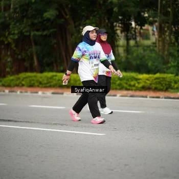 Runner Photo 8398743