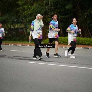 Runner Photo 8398746
