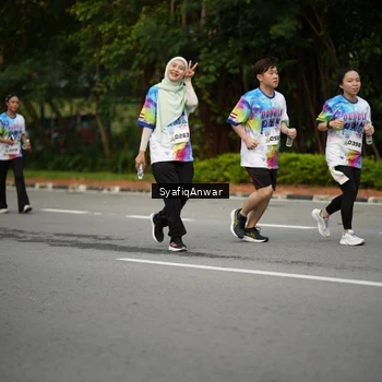 Runner Photo 8398747