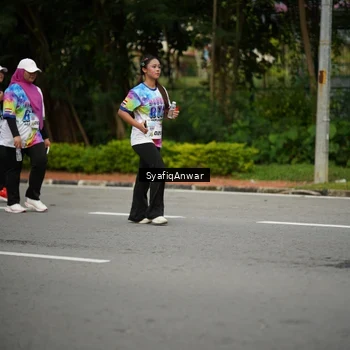 Runner Photo 8398751