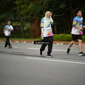 Runner Photo 8398753