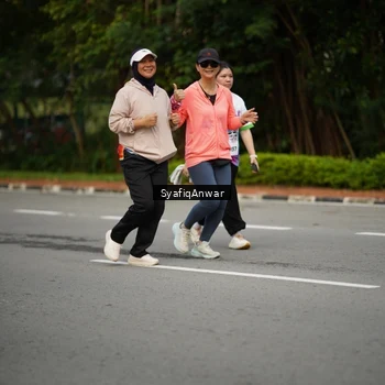Runner Photo 8398755
