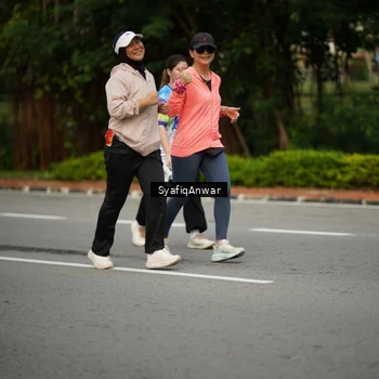 Runner Photo 8398757