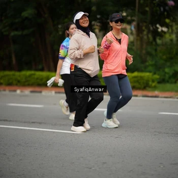 Runner Photo 8398760