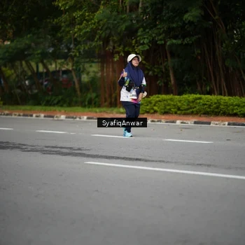Runner Photo 8398763