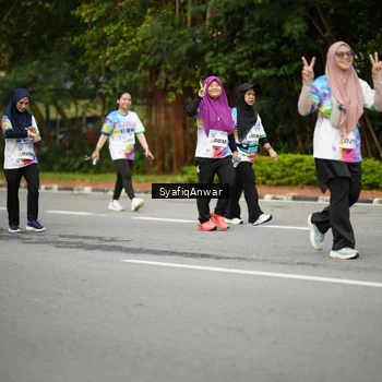 Runner Photo 8398769