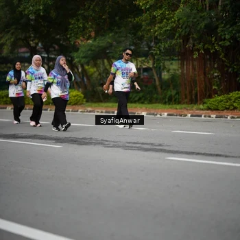 Runner Photo 8398772