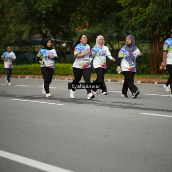 Runner Photo 8398774