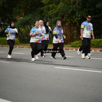 Runner Photo 8398786