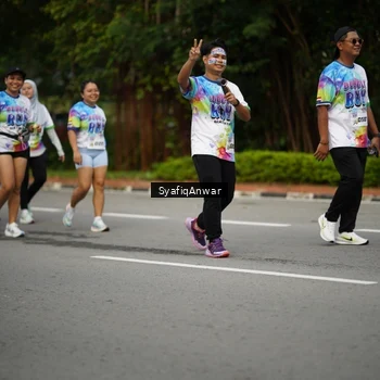 Runner Photo 8398795