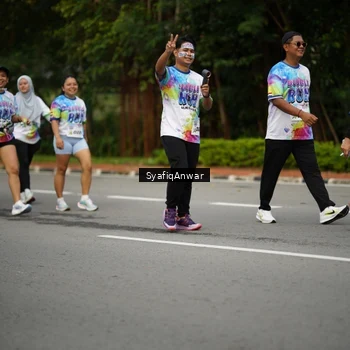 Runner Photo 8398796