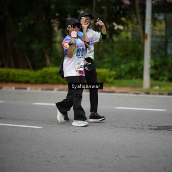 Runner Photo 8398800