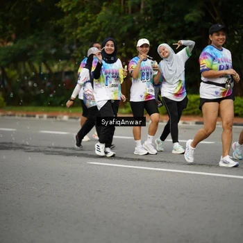 Runner Photo 8398803