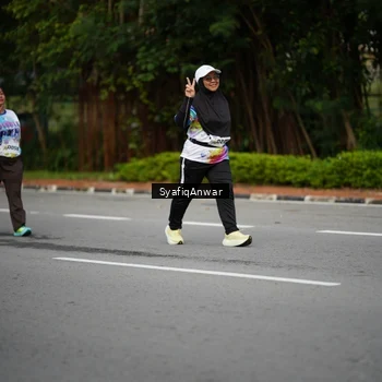 Runner Photo 8398808