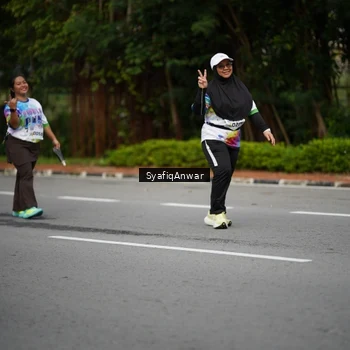 Runner Photo 8398811