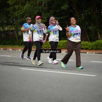 Runner Photo 8398814