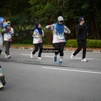 Runner Photo 8398815