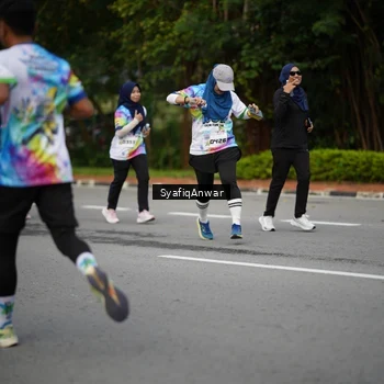 Runner Photo 8398817