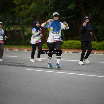 Runner Photo 8398819