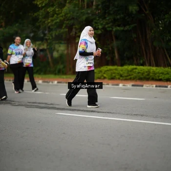 Runner Photo 8398830