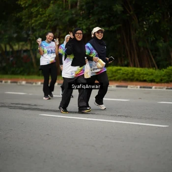 Runner Photo 8398835