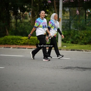 Runner Photo 8398843