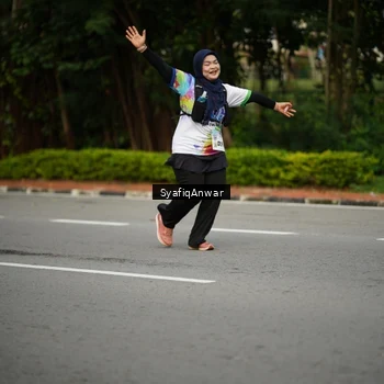 Runner Photo 8398845