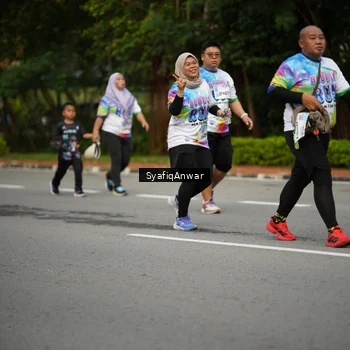 Runner Photo 8398849