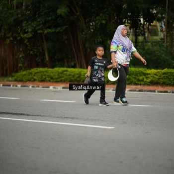 Runner Photo 8398855