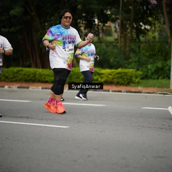 Runner Photo 8398859
