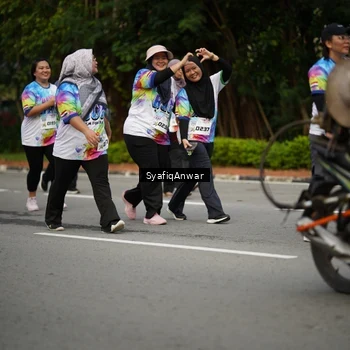 Runner Photo 8398863