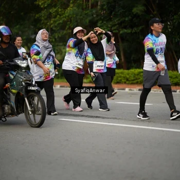 Runner Photo 8398864