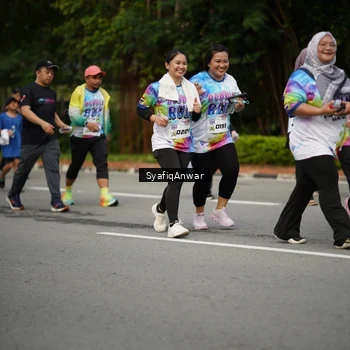 Runner Photo 8398868