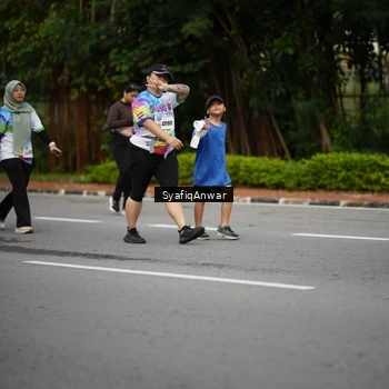 Runner Photo 8398870