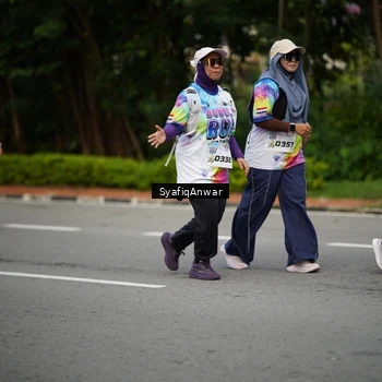 Runner Photo 8398880