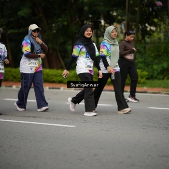 Runner Photo 8398881