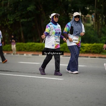 Runner Photo 8398885