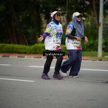 Runner Photo 8398887
