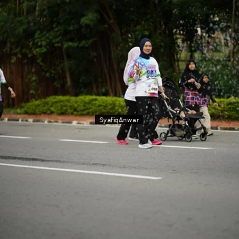Runner Photo 8398891