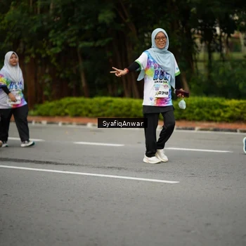Runner Photo 8398895