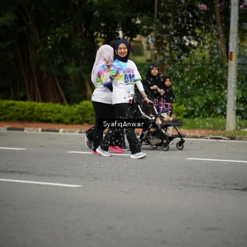 Runner Photo 8398896