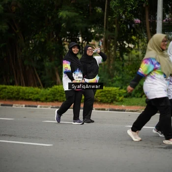 Runner Photo 8398898